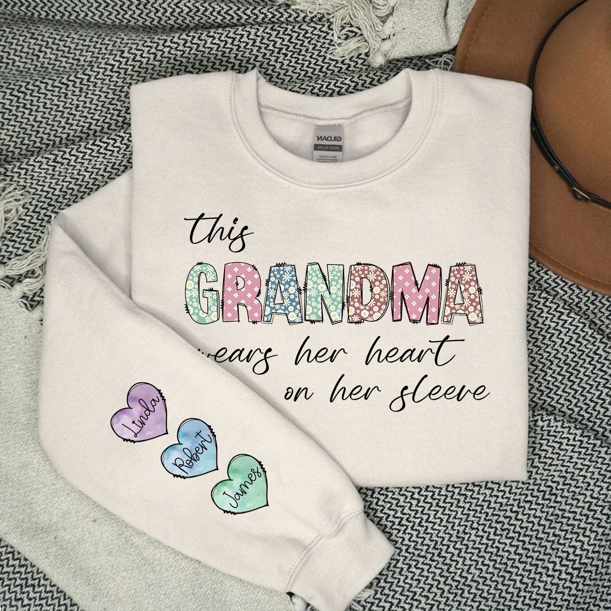 This Mama Wear Her Heart On Her Sleeve - Personalized Custom Sweatshirt - Image 2