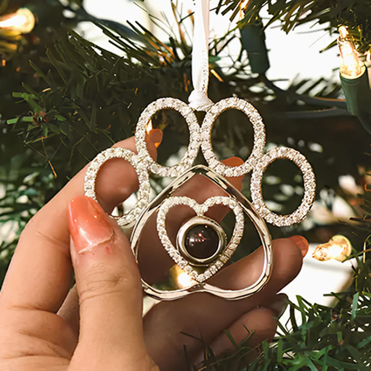 You Left Your Paw Prints On My Heart - Personalized Custom Photo Pet Paw Projection Ornament - Image 3